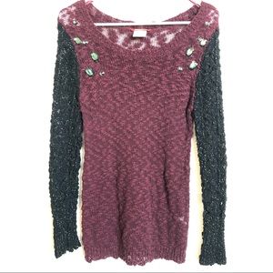 Union Bay Two tone sweater with sequent accent